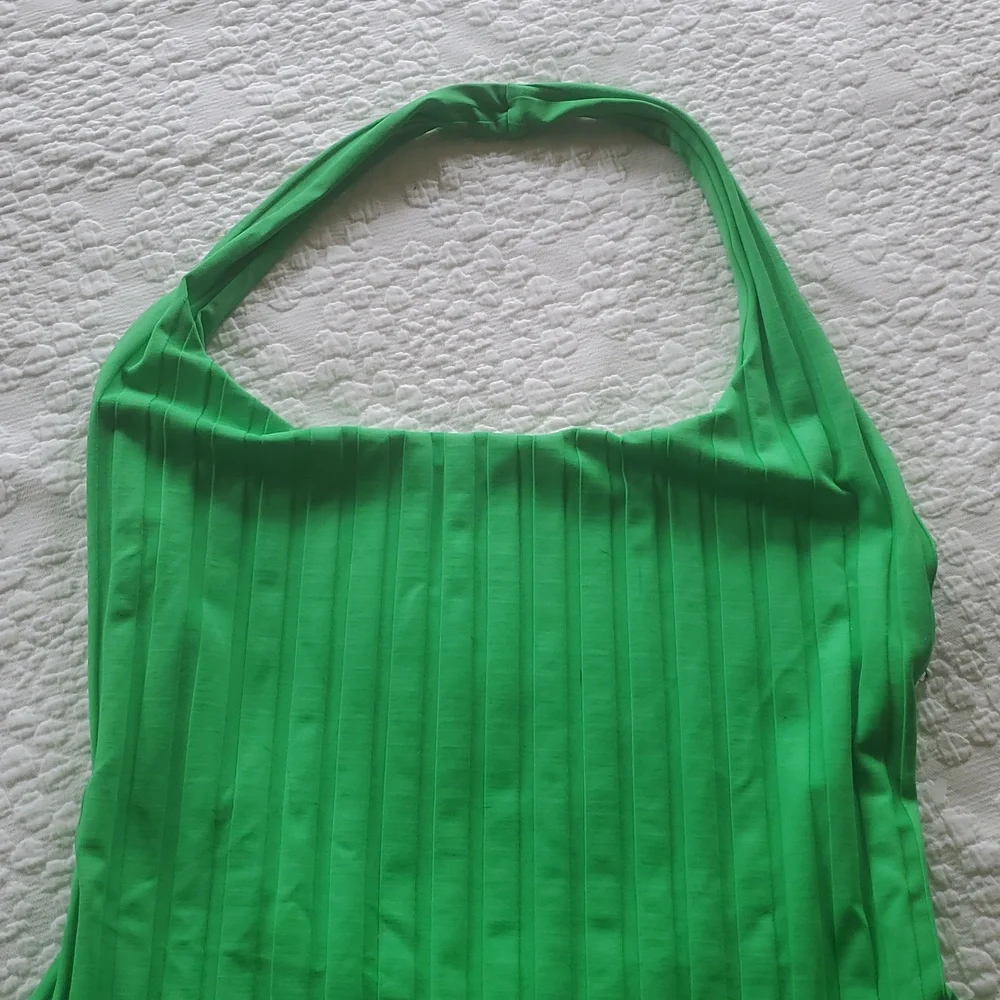 VITAMIN A ALIA RECYCLED NYLON ONE PIECE SWIM SUIT ;SIZE:MEDIUM - Picture 4 of 8